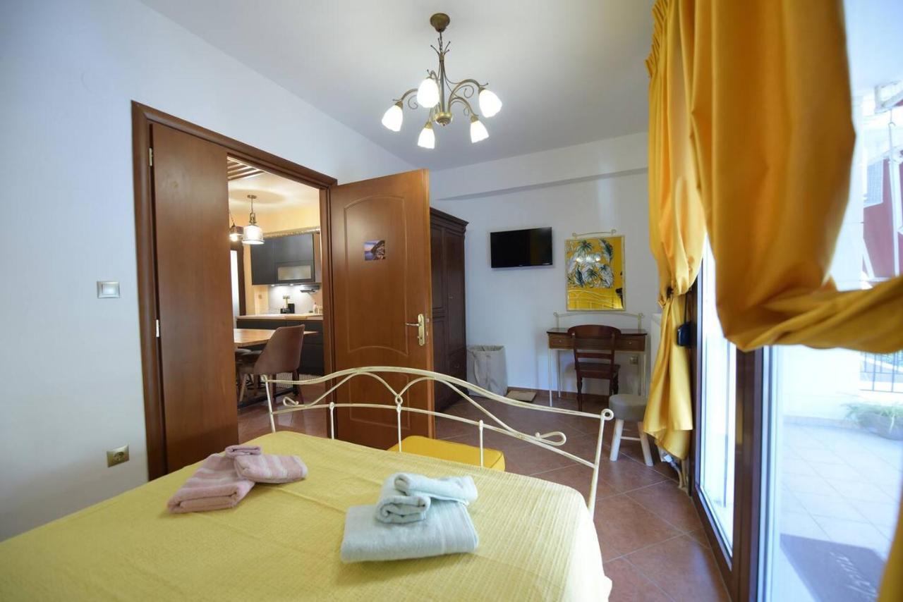 Amalfi Luxury Apartment Komotini Esterno foto